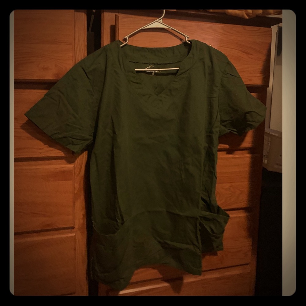 Scrub top